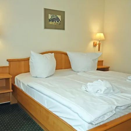 Park-appartements Ostseebad 500 M Zum Penzion Sellin (Rugen)