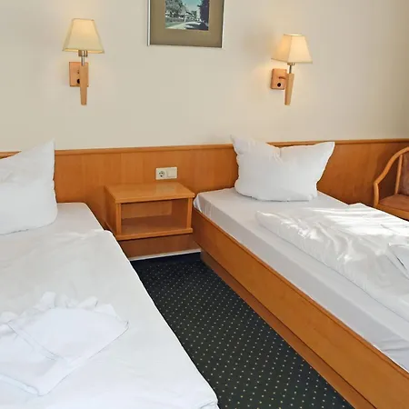Penzion Park-appartements Ostseebad 500 M Zum