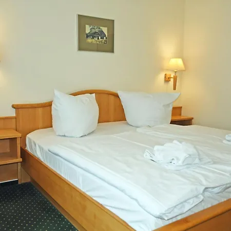 Park-appartements Ostseebad 500 M Zum Penzion 3*